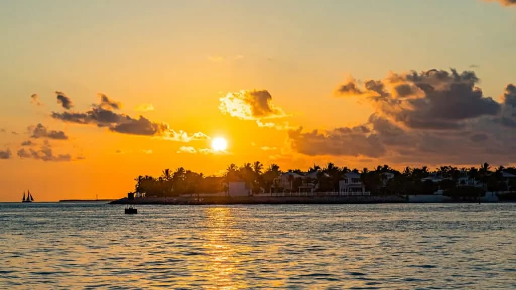 Private sunset boat tour in Miami